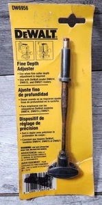 Dewalt Regolatore di profondità fine DW6956 per router DW614, DW615 e DW621 - Foto 1 di 2