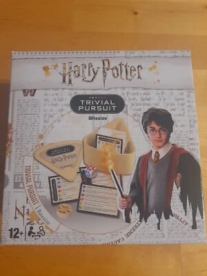 Harry Potter Bite Size 'Trivial Pursuit' 600 Questions Portable Game Volume 1 - Image 1 of 4
