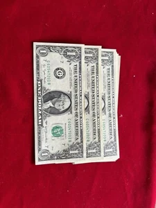 1977 One Dollar Bill 35 Consecutives Notes new. - Picture 1 of 3
