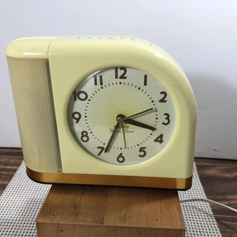 Westclox Big Ben Moon Beam Light Alarm Clock Retro MCM Yellow Banana 43000X Cover