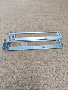C4948-ACC-KIT C4948-ACC-RACK-KIT Cisco Catalyst Compatible Rackmount Kit - Afbeelding 1 van 1