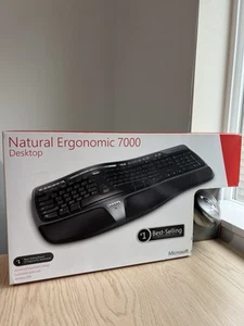 Sealed! Microsoft Natural Ergonomic Keyboard 7000 With Mouse And Use Dongle - Afbeelding 1 van 15