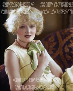 MARY NOLAN Looking Good! | Sexy Cheesecake 8x10 COLOR PHOTO BY CHIP SPRINGER - Picture 1 of 1