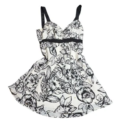 Mini Vestido Floral 100% Seda Casa Blanca Mercado Negro Talla XS Foto 1 de 4