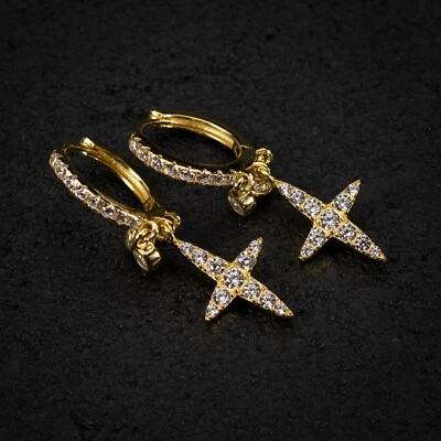 Mini pendientes colgantes de aro colgantes enchapados en oro helado de 14K para hombre Foto 1 de 4