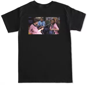 DAY DAY CRAIG ROACH NEXT FRIDAY PINKY CUBE CLASSIC MOVIE FILM FUNNY MENS T SHIRT - Picture 1 of 5