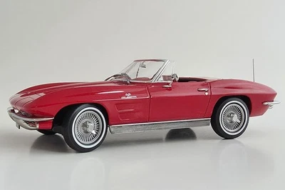 Chevrolet Corvette Sting Ray Conv. a escala 1:18 diecast Norev 1963 | Rojo | 189056 Foto 1 de 4