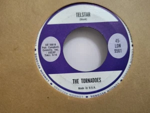 THE TORNADOES - "TELSTAR - JUNGLE FEVER" / LONDON RECORDS 1962 - Picture 1 of 2