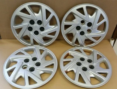 2000 2001 2002 PONTIAC SUNFIRE 15” WHEEL COVER HUB CAP SILVER PAINT 5 lug  - Image 1 of 4