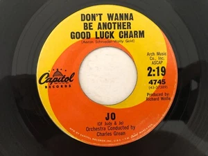 Elvis & Patsy Cline Answer Song 45 JO/JUDY Don't Wanna Be Your Good Luck Charm - Picture 1 of 2