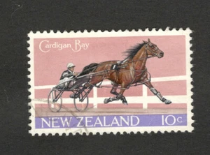 NEW ZEALAND - USED STAMP- CARDIGAN BAY - HORSE - 1970. - Picture 1 of 2