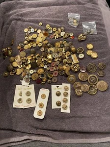 VINTAGE Gold BUTTONS * LOT OF Over 100 IN VARIOUS SHADES & SIZES - Picture 1 of 12