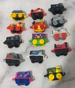 Thomas & seine Freunde Minis Konvolut 14 Minizüge Thomas die Panzerlok - Bild 1 von 8