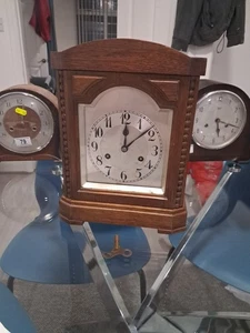 Junghans A42, Vintage Mantel Clock, Has Key & Pendulum, Please Read Description - Picture 1 of 14