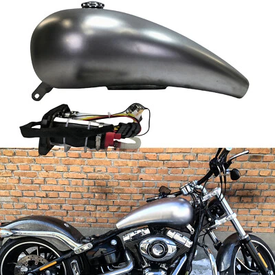 Tanque de combustible de gasolina 20L hecho a mano para motocicleta Harley Softail 2013-2017 2014 Foto 1 de 4