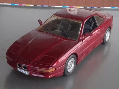 Burago BBurago Revell BMW 850I  1/24 - Immagine 1 di 2