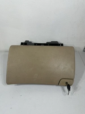 08-13 CADILLAC CTS SEDÁN DELANTERO DERECHO GUANTERA COMPARTIMENTO DE ALMACENAMIENTO CACHEMIR OEM Foto 1 de 4