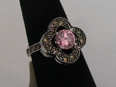Anillo Park Lane Retirado ORNATE con Marcasita y Circonita Rosa ¡Bonito! Reg. $48 Talla 4 Foto 1 de 4