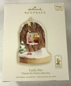 Nuevo en caja Adorno de Navidad Sello WINNIE THE POOH Estrella de la Suerte con Sonido - Imagen 1 de 2