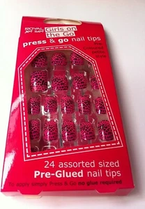 Royal Girls On The Go Press & Go Petite False Nails - Style 8 - Picture 1 of 1