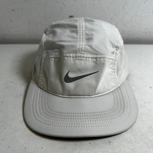 Nike Hat Cap Strap Back White 5 Panel AW84 Reflective Lightweight Running Mens - Picture 1 of 10