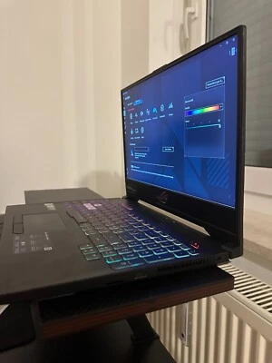 Asus ROG RTX2070 144Hz, Intel Core i78750H, RAM 16Go DDR4, HDD1 1To + 256Go SS - Bild 1 von 4