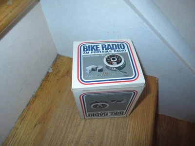 旧自行车概念 2000 自行车调幅便携式收音机型号 720 号全新 — 第 1/4 张图片