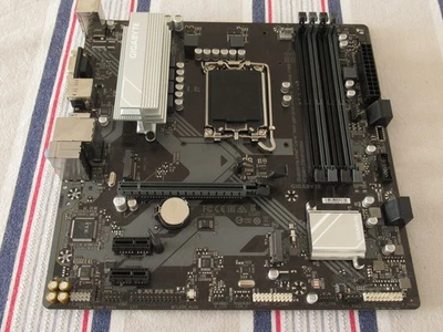 Gigabyte B760M D3HP DDR4 LGA1700 mATX Motherboard - Image 1 of 4