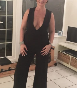 Black Wide Leg Plunge Neck Jumpsuit In A Size 10 Regular- Zip To Back - Picture 1 of 5