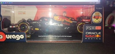 BBURAGO 1/24 - RED BULL RB18 - SEASON CAR 2022  (M. VERSTAPPEN) Winner Abu Dhabi - Image 1 of 2
