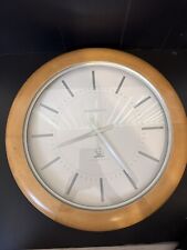 Rare Howard Miller Accuwave 625-244 Wood Analog Round Wall Clock 15.75"