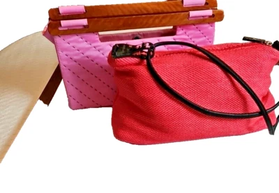 Lote de monederos baguette rosa/salmón en polvo Adrienne Vittadini acento de caparazón de tortuga Foto 1 de 4