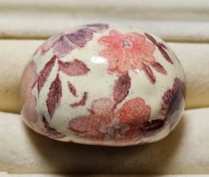 Grueso Anillo Vintage Tono Plata con Centro de Cerámica Floral Rosa y Morado Talla 7 - Imagen 1 de 7