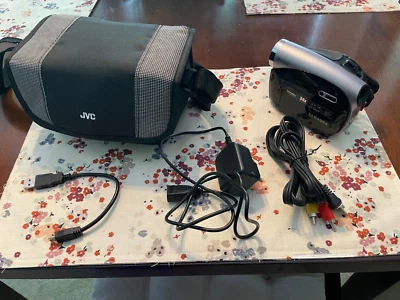 Samsung SC-DX103 DVD Camcorder - Image 1 of 4