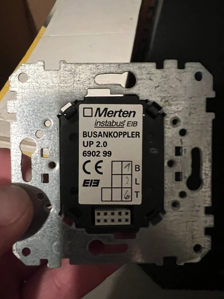 Merten EIB KNX instabus Busankoppler UP/BA 690099 - Bild 1 von 1