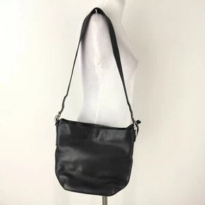 Bolso tipo cubo de cuero negro Coach vintage bolso de hombro clásico Wow ajustable usado en excelente estado - Imagen 1 de 6