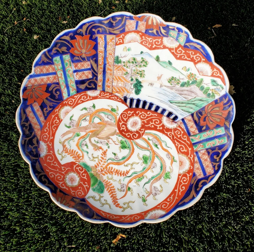 Antiguo cuenco estriado japonés Imari Phonenix pescador con borde festoneado 19c Foto 1 de 4