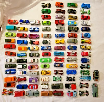 Mega Lot of 100 [9lbs] Assorted Die-Cast Toy Cars (Hot Wheels, Maisto, & More!) - Image 1 of 4