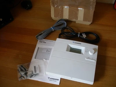 **NEU Junkers BOSCH SOLAR Steuerung SolarThermie AUTARK Regler TDS 100 in OVP ** - Bild 1 von 4