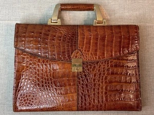 Bolso de mano vintage para mujer cocodrilo en relieve con cierre dorado asa superior - DEFECTUOSO - Imagen 1 de 22
