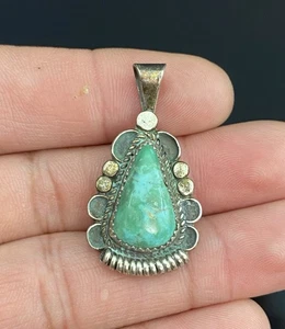 Navajo Vintage Native America Sterling Silver .925 Turquoise Pendant Signed P - Picture 1 of 5