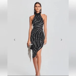Retrofete Kaisley Midikleid Schwarz Kristall Strass Strick Party Bodycon Revolve - Bild 1 von 16