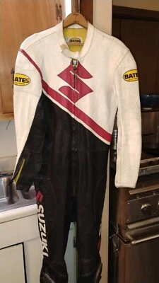 Traje de montar Bates California vintage de cuero personalizado para motocicleta de una pieza 1 pieza 42 Foto 1 de 2