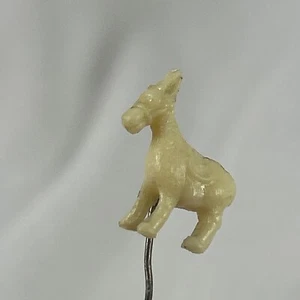 "Antiker Hut Stick Pin weiß Esel Maultier Lucite Edelstahlschaft 2,5"" - Bild 1 von 6