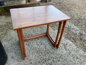 Vintage Mid Century Style Teak Veneer Nest of 2 Tables Side End Coffee - Picture 1 of 5