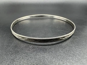 Vintage Milor Sterling Silver Etched Pattern Bangle Bracelet 8.5” - Picture 1 of 7