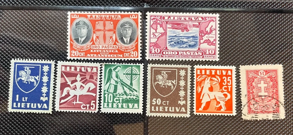 Lote de 8 selos postais antigos diferentes da Lituânia - Imagem 1 de 1