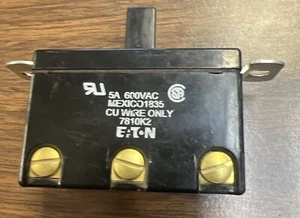 CUTLER HAMMER/EATON 7810K2 - Picture 1 of 3