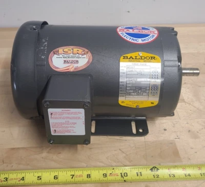 Baldor M3557, 1.5HP, 1140RPM, 3PH, 60HZ, 56H, 3529M, TEFC, F1 - Image 1 of 4
