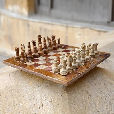 Marble Chess set Handmade with 30cm x 30cm Chess board and 32 Chess pieces - Image 1 of 4